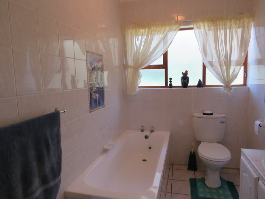 5 Bedroom Property for Sale in Forest Downs Eastern Cape